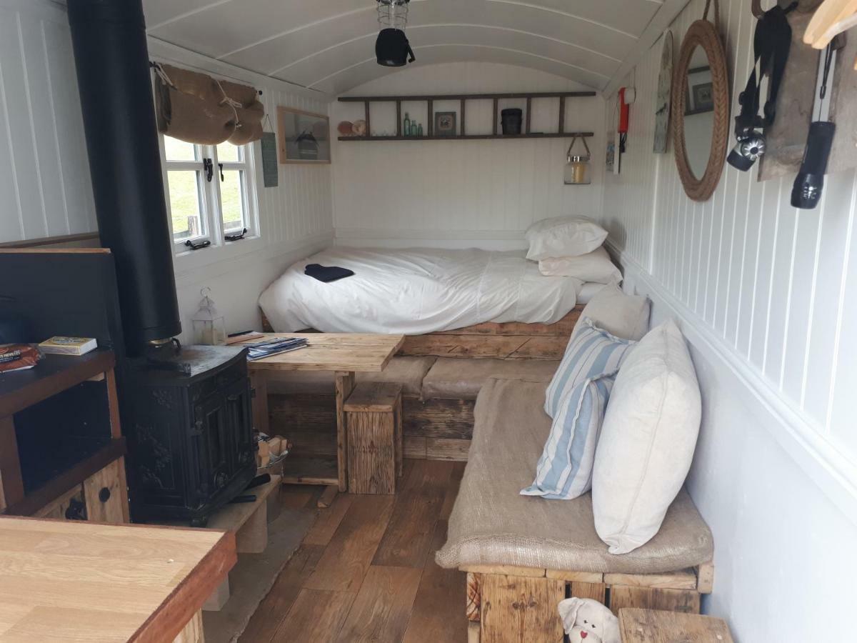 Fylingdales Meadowbeck - Shepherd Huts מראה חיצוני תמונה